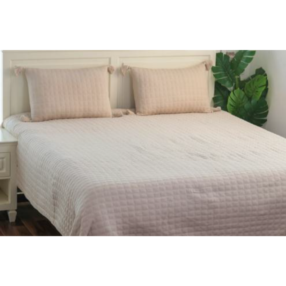 Enzo Knitted King Size Bed Cover & 2 Pillow Covers (Set Of 3)