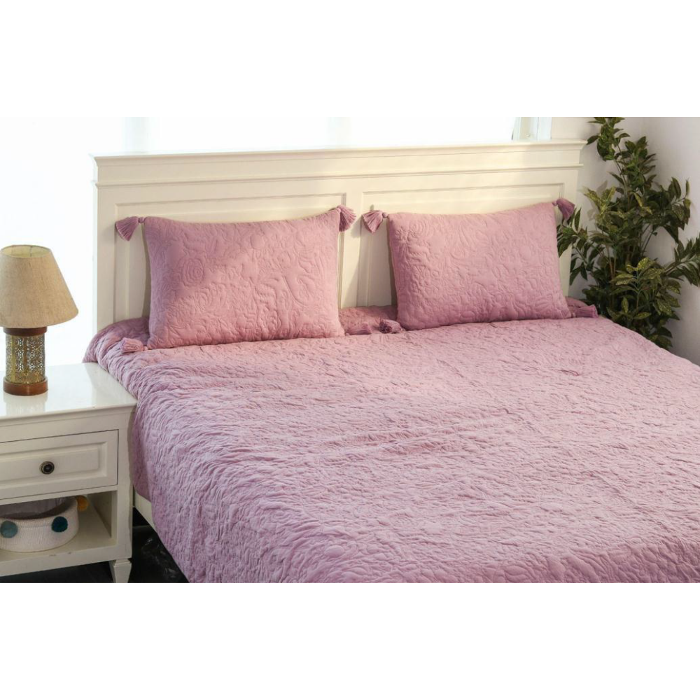 Summer Beauty King Size Bed Cover & 2 Pillow Covers (Set Of 3) Lavender