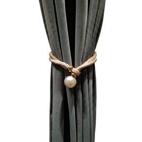 Orchid Tassel Mouse